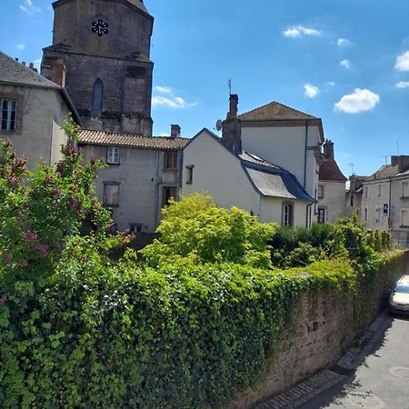 Maison En Ville Avec Terrasse Ensoleillee Et Wi-Fi Magnac-Laval ภายนอก รูปภาพ