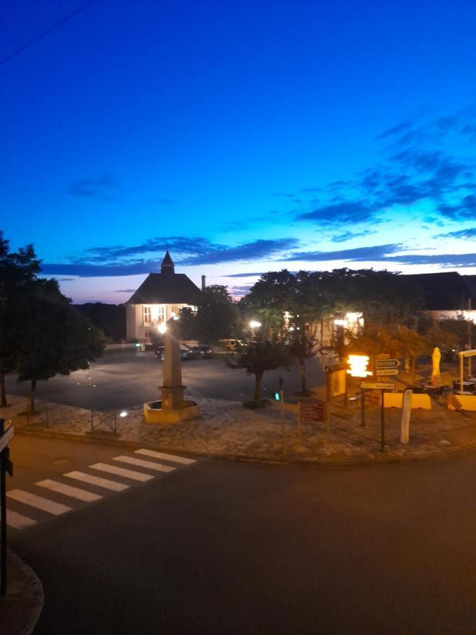 Maison En Ville Avec Terrasse Ensoleillee Et Wi-Fi Magnac-Laval ภายนอก รูปภาพ