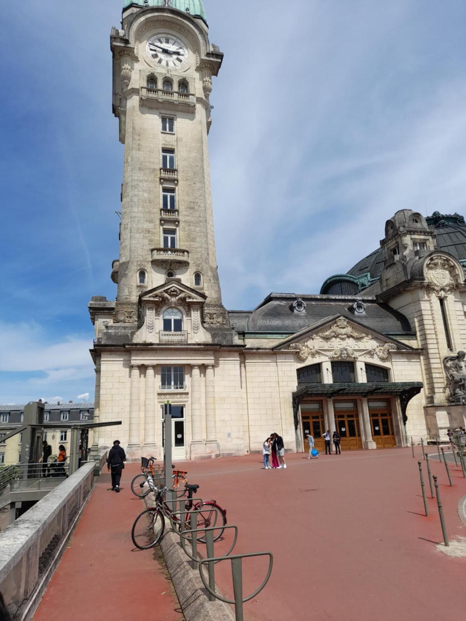 Maison En Ville Avec Terrasse Ensoleillee Et Wi-Fi Magnac-Laval ภายนอก รูปภาพ