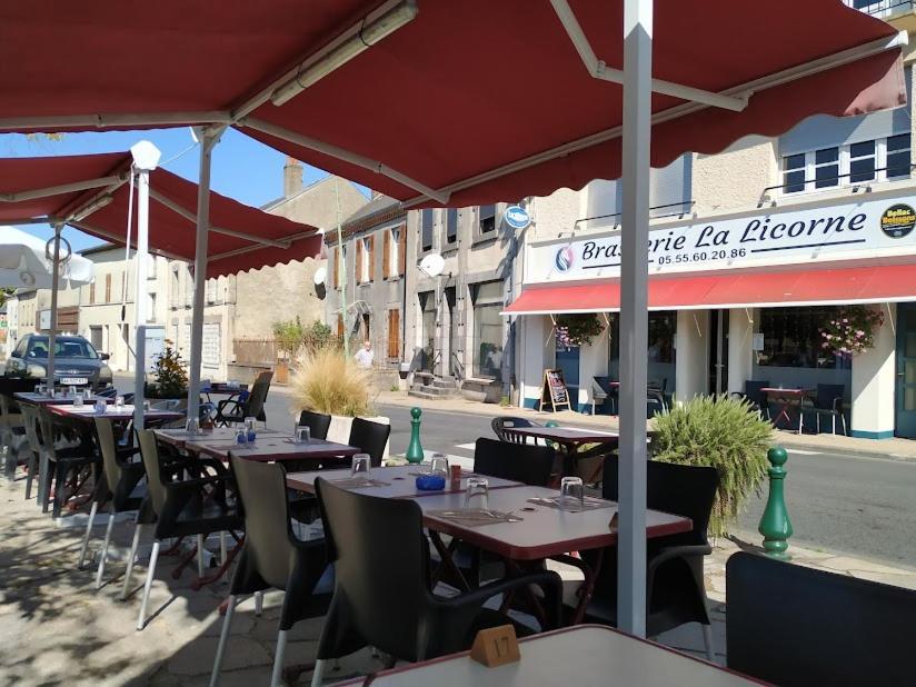 Maison En Ville Avec Terrasse Ensoleillee Et Wi-Fi Magnac-Laval ภายนอก รูปภาพ